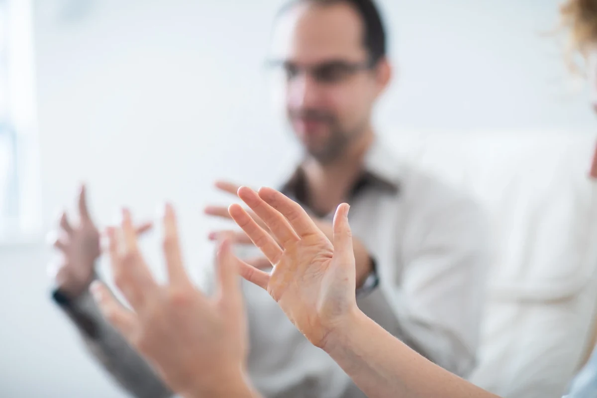 Gestes pendant une séance au cabinet